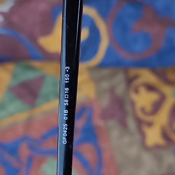 GUESS Womens Sun Glasses - Picture 3 of 4